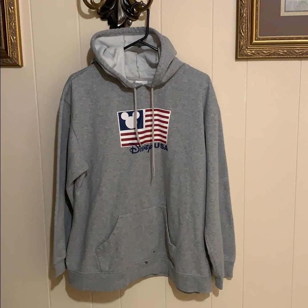 Vintage Disney USA sweater